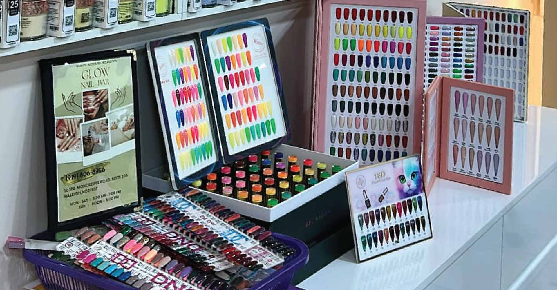 Glow Nail Bar