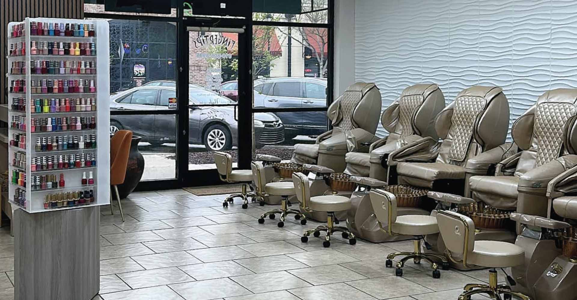 Glow Nail Bar